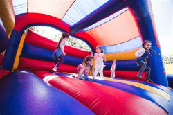 4sgm6c58 1747249517 Bounce House (0-5 years old fits 5 kids)