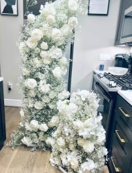florals2 1747413539 White Floral Arch Rentals