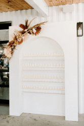 vp09zefo 1747248243 White Champagne Wall