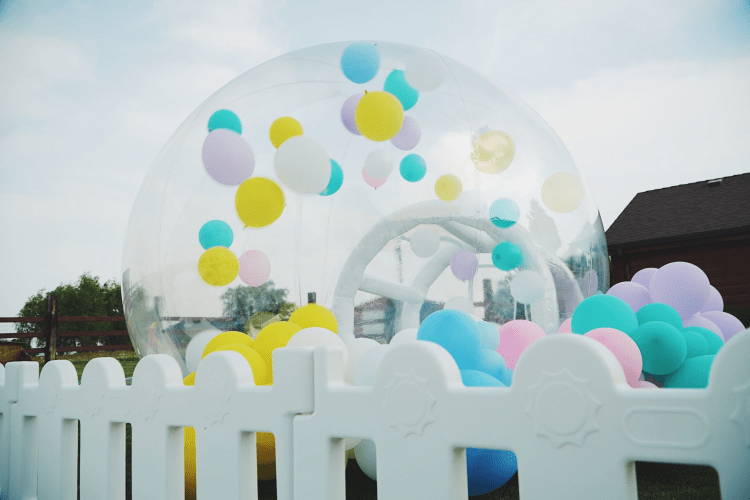 Bubble House (fits 6 kids at a time)